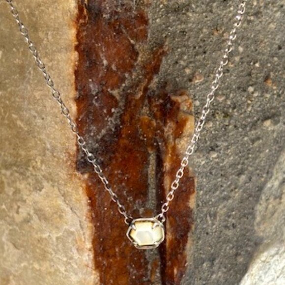 Kendra Scott Mother Pearl on Chain Necklace - Picture 1 of 5